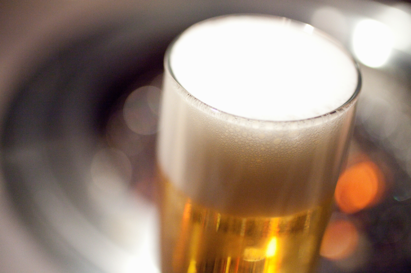 グラスに注がれた1杯の生ビール